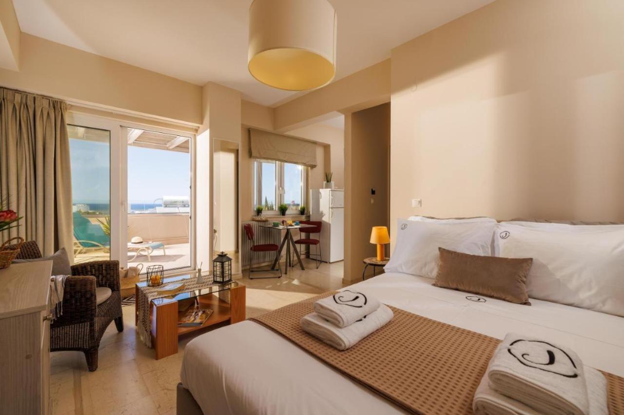 Jolly Suites Iraklion Buitenkant foto