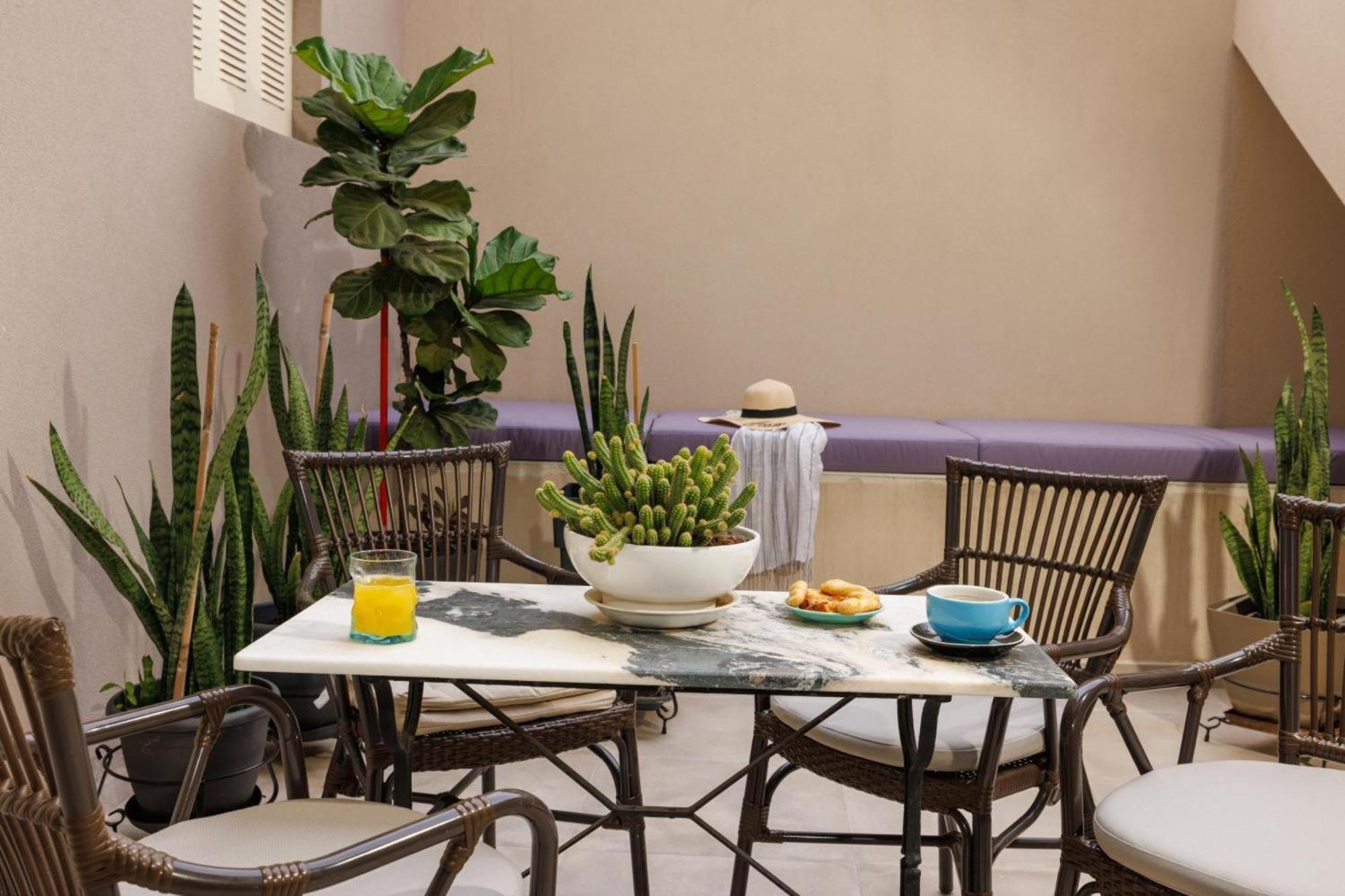 Jolly Suites Iraklion Buitenkant foto