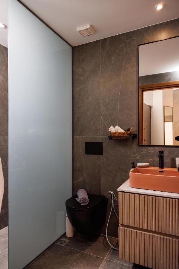 Jolly Suites Iraklion Buitenkant foto