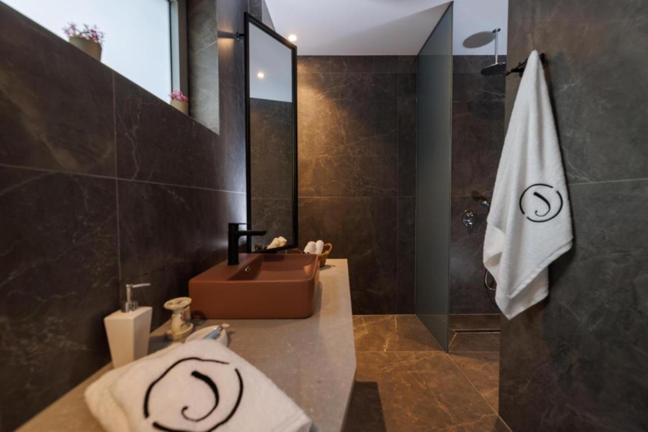 Jolly Suites Iraklion Buitenkant foto